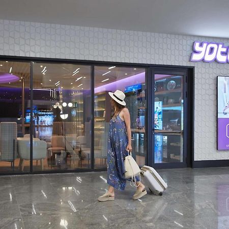 Yotelair Istanbul Airport, Duty Free - International Transit Area Exterior foto