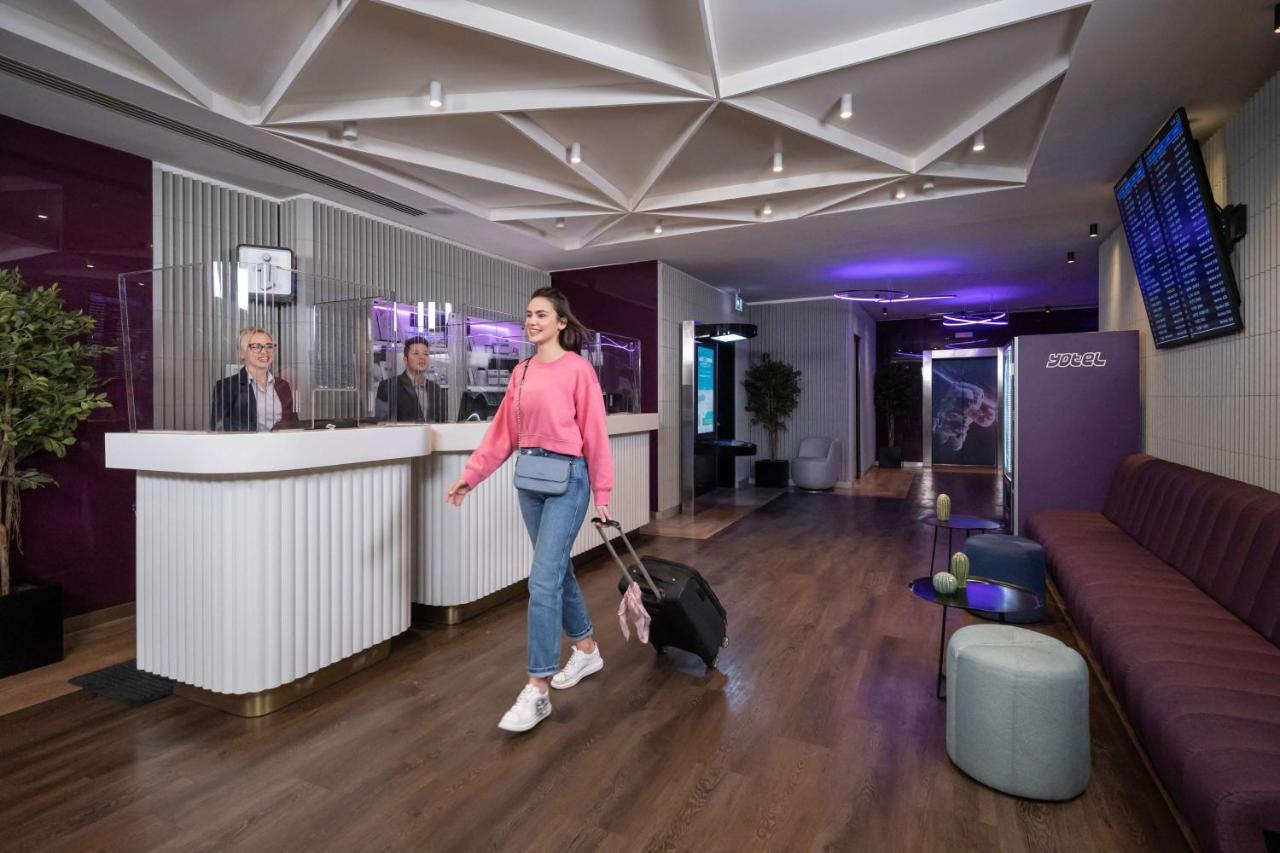 Yotelair Istanbul Airport, Duty Free - International Transit Area Exterior foto