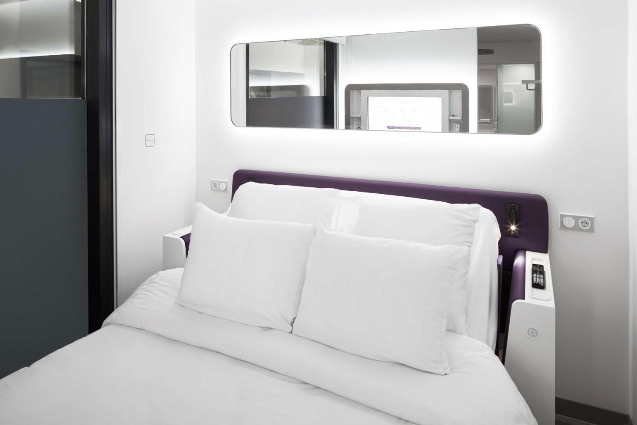 Yotelair Istanbul Airport, Duty Free - International Transit Area Exterior foto