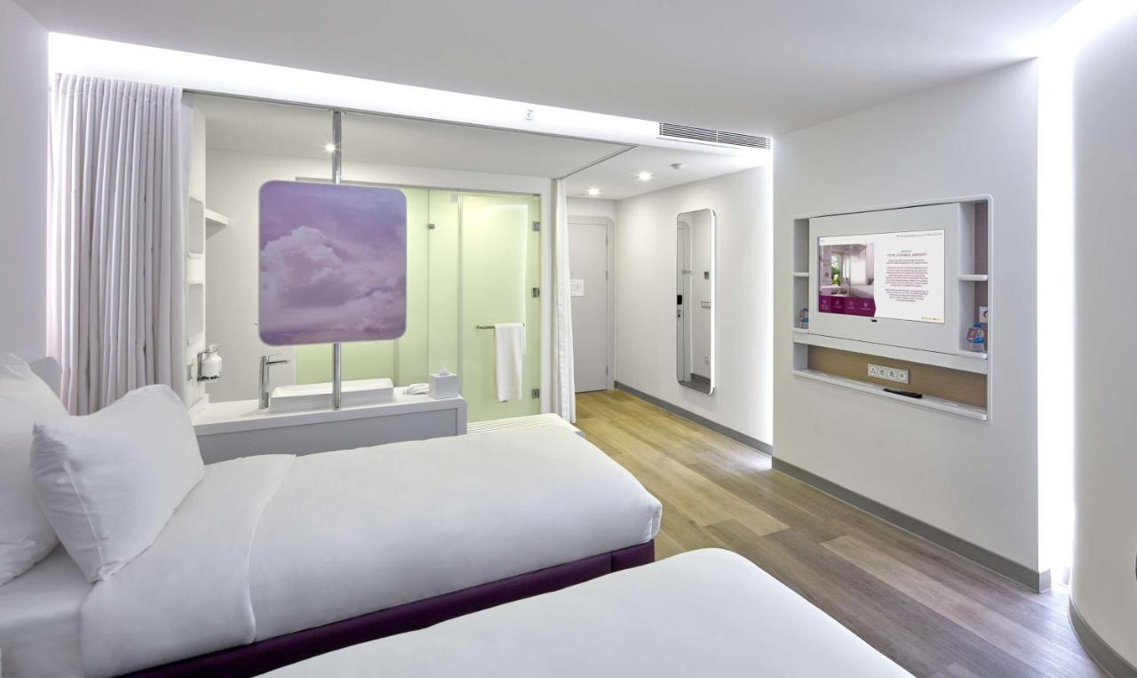 Yotelair Istanbul Airport, Duty Free - International Transit Area Exterior foto